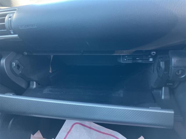 IS IS200t Fスポーツ 黒革エアシート・ドラレコ・クリアランスソナー・BSM・レーンアシスト・オートクルーズコントロール・衝突被害軽減システム・バックカメラ・ナビ・TV・アルミホイール・オートマチックハイビーム・オートライト(35枚目)