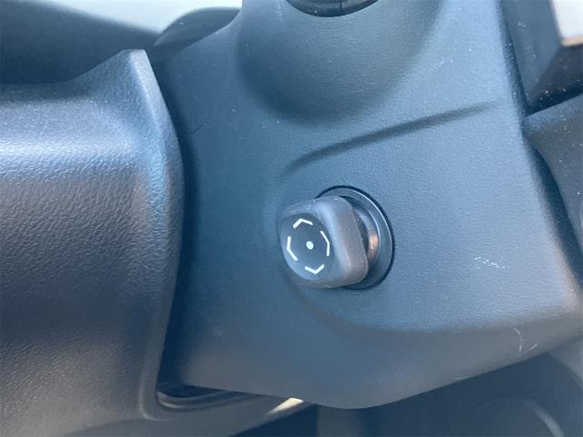 IS IS200t Fスポーツ 黒革エアシート・ドラレコ・クリアランスソナー・BSM・レーンアシスト・オートクルーズコントロール・衝突被害軽減システム・バックカメラ・ナビ・TV・アルミホイール・オートマチックハイビーム・オートライト(49枚目)