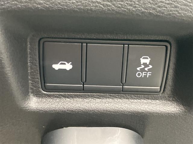 スカイライン 400R 黒革シート・ドラレコ・サンルーフ・シートメモリー・BOSEスピーカー・レッドキャリパー・フロントエアロ・クリアランスソナー・全周囲カメラ・ナビ・TV・オートライト・LEDヘッドランプ・シートヒーター(8枚目)