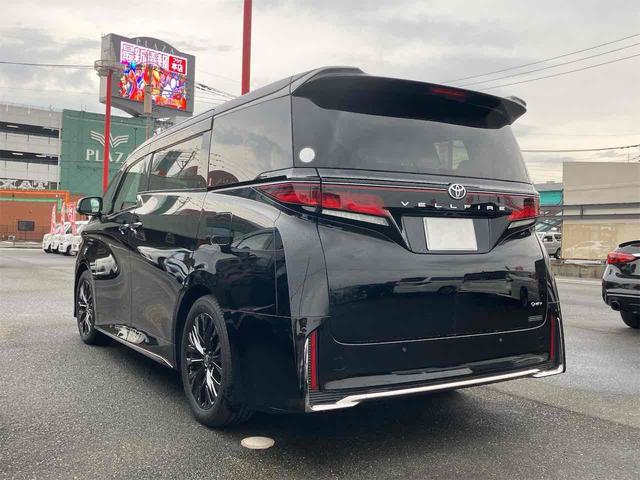 ヴェルファイアハイブリッド Z プレミア 黒革シート・全方位モニター・トヨタチームメイト・置くだけ充電・ユニバーサルステップ・前後ドラレコ・HDMI・ナビ・TV・両側電動スライドドア・オートクルーズコントロール・衝突被害軽減システム(22枚目)