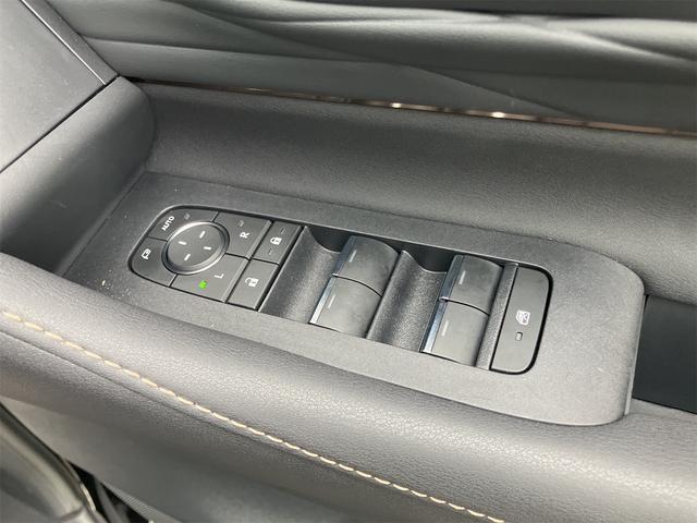 ヴェルファイアハイブリッド Z プレミア 黒革シート・全方位モニター・トヨタチームメイト・置くだけ充電・ユニバーサルステップ・前後ドラレコ・HDMI・ナビ・TV・両側電動スライドドア・オートクルーズコントロール・衝突被害軽減システム(62枚目)