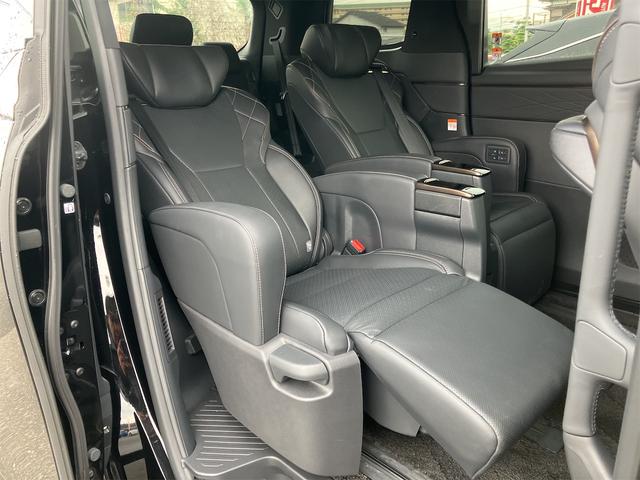 ヴェルファイアハイブリッド Z プレミア 黒革シート・全方位モニター・トヨタチームメイト・置くだけ充電・ユニバーサルステップ・前後ドラレコ・HDMI・ナビ・TV・両側電動スライドドア・オートクルーズコントロール・衝突被害軽減システム(67枚目)