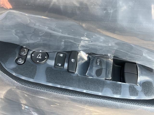 WR-V X バックカメラ クリアランスソナー オートクルーズコントロール レーンアシスト 衝突被害軽減システム オートライト LEDヘッドランプ スマートキー 電動格納ミラー CVT 盗難防止システム USB(10枚目)