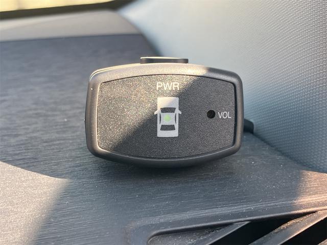 ｉＱ １３０Ｇ　レザーパッケージ　ナビ・ＴＶ・クリアランスソナー・アルミホイール・ハーフレザーシート・スマートキー・電動格納ミラー・ＣＶＴ・盗難防止システム・衝突安全ボディ・ＡＢＳ・ＥＳＣ・ＣＤ・ＤＶＤ再生（10枚目）