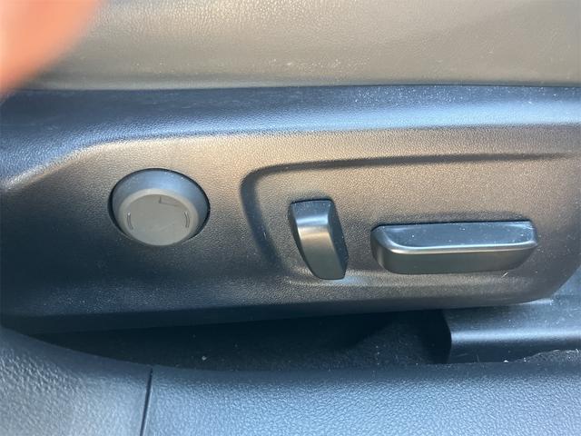 この度は当店のお車をご覧になっていただき、誠にありがとうございます。ぜひじっくりとご検討下さい。気軽にお問合せ・お見積りお待ちしております。