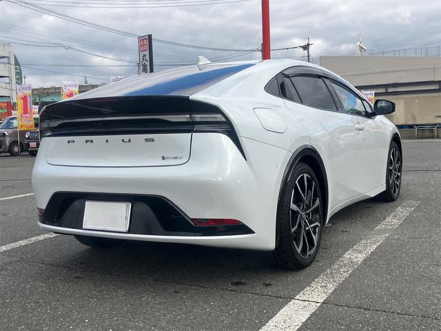 プリウス Z 置くだけ充電・デジタルインナーミラー・アイドリングストップ・電動リアゲート・全方位モニター・シートヒーター・シートクーラー・パワーシート・ナビ・フルセグテレビ・Bluetooth接続(6枚目)
