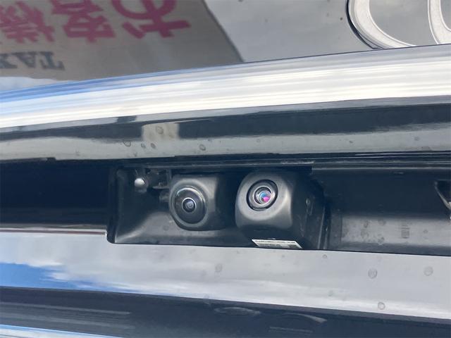 プリウス Z 置くだけ充電・デジタルインナーミラー・アイドリングストップ・電動リアゲート・全方位モニター・シートヒーター・シートクーラー・パワーシート・ナビ・フルセグテレビ・Bluetooth接続(13枚目)