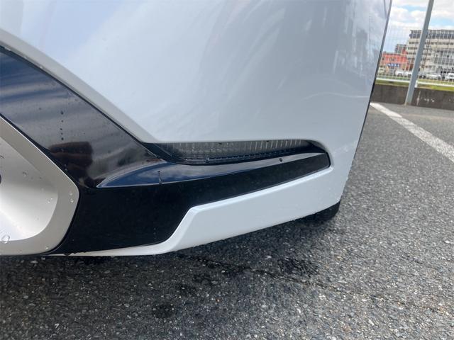 プリウス Z 置くだけ充電・デジタルインナーミラー・アイドリングストップ・電動リアゲート・全方位モニター・シートヒーター・シートクーラー・パワーシート・ナビ・フルセグテレビ・Bluetooth接続(22枚目)