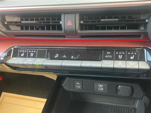 プリウス Z 置くだけ充電・デジタルインナーミラー・アイドリングストップ・電動リアゲート・全方位モニター・シートヒーター・シートクーラー・パワーシート・ナビ・フルセグテレビ・Bluetooth接続(34枚目)