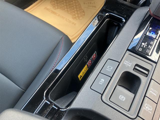 プリウス Z 置くだけ充電・デジタルインナーミラー・アイドリングストップ・電動リアゲート・全方位モニター・シートヒーター・シートクーラー・パワーシート・ナビ・フルセグテレビ・Bluetooth接続(39枚目)