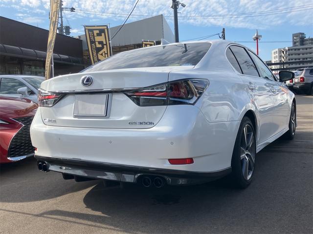 ＧＳ ＧＳ３００ｈ　Ｉパッケージ　黒革シート・シートクーラー・コーナーセンサー・モデリスタフロントエアロ・ＴＲＤマフラー・ドラレコ・ＴＶキャンセラー・ＥＴＣ・バックカメラ・ナビ・ＴＶ・オートライト・ＬＥＤヘッドランプ（18枚目）