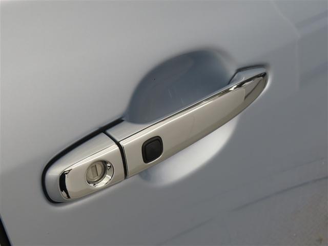 ノア Ｘ　スマートエディション　ナビ＆ＴＶ　リアクーラー　キーレス　パワーウインドウ　１オーナー　スマートキー　ウォークスルー　ワンセグテレビ　３列シート　パワーステアリング　盗難防止システム　オートエアコン　エアバッグ　メモリナビ（23枚目）