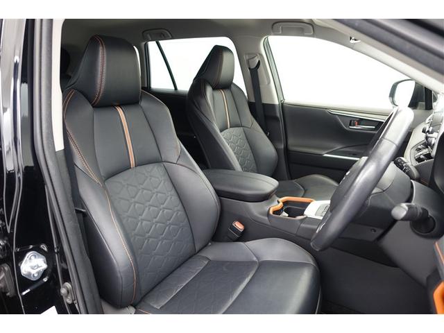 ＲＡＶ４ アドベンチャー　リヤカメラ　ＡＣ１００Ｖ　記録簿付　アルミ　クルーズＣ　ＬＥＤライト　１オーナー　イモビ　地デジ　ＥＳＣ　スマキー　ＰＳ　ＥＴＣ付き　ドラレコ付き　エアコン　４ＷＤ車　電動パワーシート　ＡＢＳ　ＴＶ（6枚目）