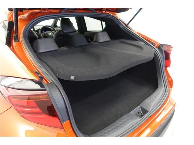 Ｃ－ＨＲ Ｇ　ドライブレコーダー付　衝突軽減　ＥＳＣ　キーレスエントリー　Ｉストップ　ＬＥＤライト　Ｂカメ　盗難防止システム　ナビ＆ＴＶ　ワンオ－ナ－　地デジ　オートクルーズコントロール　整備記録簿　スマートキー（11枚目）