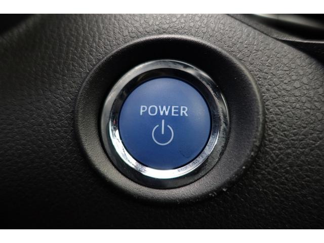 Ｃ－ＨＲ Ｇ　ドライブレコーダー付　衝突軽減　ＥＳＣ　キーレスエントリー　Ｉストップ　ＬＥＤライト　Ｂカメ　盗難防止システム　ナビ＆ＴＶ　ワンオ－ナ－　地デジ　オートクルーズコントロール　整備記録簿　スマートキー（12枚目）