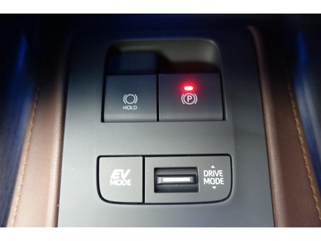 ハリアーハイブリッド Ｚ　レザーパッケージ　地デジ　横滑防止　盗難防止システム　Ｂモニター　革　ＬＥＤライト　パワーウィンドウ　クルコン　スマートキ－　助手席エアバック　パワーシート　エアバッグ　点検記録簿　オートエアコン　ナビＴＶ　ＥＴＣ（32枚目）