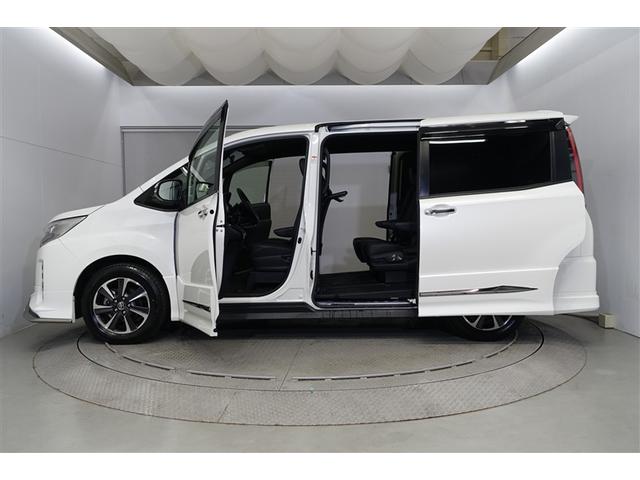 ノア Ｓｉ　ダブルバイビーＩＩＩ　バックＭ　両側オートスライドドア　イモビライザー　プリクラッシュＳ　ＬＥＤヘッドライト　リアエアコン　キーレス　エアバッグ　オートエアコン　デュアルエアバック　１オーナー　アルミホイール　ＡＢＳ（2枚目）