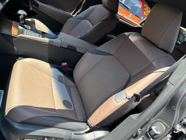 ＥＳ ＥＳ３００ｈ　バージョンＬ　後期型　禁煙車　茶本革　全席シートヒーター　三眼ＬＥＤヘッドライト　１２．３型ナビ　パノラミックビュー　ＡｐｐｌｅＣａｒＰｌａｙ　前後ドラレコ　ＥＴＣ　ＰＣＳ　ＬＴＡ　ＢＳＭ　１８ｉｎｃｈＡＷ（27枚目）