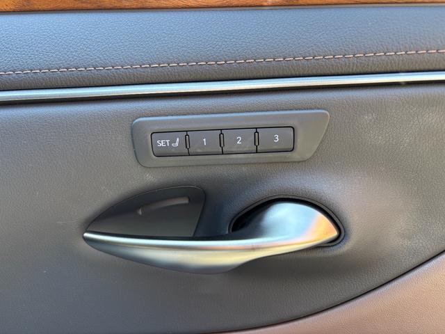 ＥＳ ＥＳ３００ｈ　バージョンＬ　後期型　禁煙車　茶本革　全席シートヒーター　三眼ＬＥＤヘッドライト　１２．３型ナビ　パノラミックビュー　ＡｐｐｌｅＣａｒＰｌａｙ　前後ドラレコ　ＥＴＣ　ＰＣＳ　ＬＴＡ　ＢＳＭ　１８ｉｎｃｈＡＷ（59枚目）