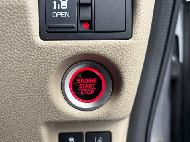 Ｎ－ＢＯＸ Ｇ・Ｌホンダセンシング　禁煙車　社外ナビ　バックカメラ　Ｂｌｕｅｔｏｏｔｈオーディオ　ＡＭ／ＦＭ　オートエアコン　片側パワースライドドア　衝突軽減ブレーキ　車線逸脱抑制機能　レーダークルーズコントロール　ＥＴＣ（42枚目）