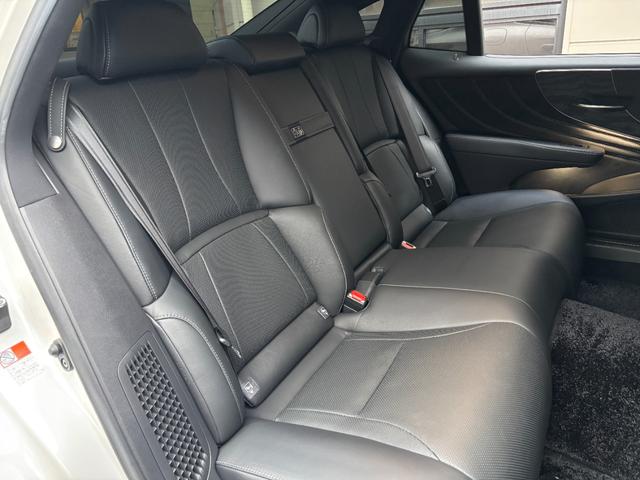 LS LS500h Iパッケージ 後期型 黒革 OPスパッタリング20inchAW 12.3型ナビ パノラミックビューモニター AppleCarPlay 前席シートヒーター&シートクーラー デジタルインナーミラー 三眼LEDライト(26枚目)