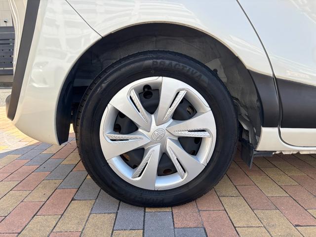 シエンタ ハイブリッド G セーフティーエディション 後期型 9型ナビ 全方位カメラ Bluetoothオーディオ 両側パワースライドドア 前席シートヒーター&ステアリングヒーター LEDヘッドライト TVキット ACコンセント 前後ドラレコ ETC(16枚目)