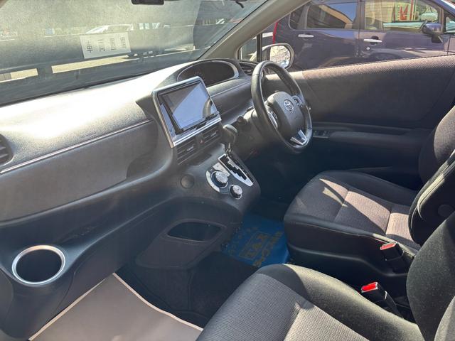 シエンタ ハイブリッド G セーフティーエディション 後期型 9型ナビ 全方位カメラ Bluetoothオーディオ 両側パワースライドドア 前席シートヒーター&ステアリングヒーター LEDヘッドライト TVキット ACコンセント 前後ドラレコ ETC(24枚目)