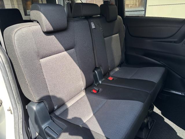 シエンタ ハイブリッド G セーフティーエディション 後期型 9型ナビ 全方位カメラ Bluetoothオーディオ 両側パワースライドドア 前席シートヒーター&ステアリングヒーター LEDヘッドライト TVキット ACコンセント 前後ドラレコ ETC(26枚目)