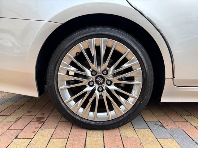 クラウンハイブリッド G 黒本革 パノラミックビューモニター 18AW AppleCarPlay デュアルオートエアコン 三眼LEDヘッドライト 全席シートヒーター&前席シートクーラー 前後ドラレコ ETC PCS LTA(17枚目)