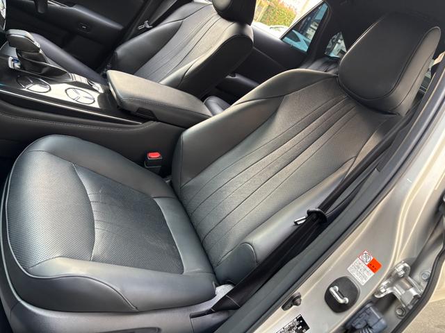 クラウンハイブリッド G 黒本革 パノラミックビューモニター 18AW AppleCarPlay デュアルオートエアコン 三眼LEDヘッドライト 全席シートヒーター&前席シートクーラー 前後ドラレコ ETC PCS LTA(26枚目)