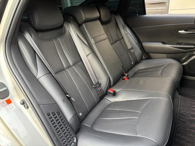 クラウンハイブリッド G 黒本革 パノラミックビューモニター 18AW AppleCarPlay デュアルオートエアコン 三眼LEDヘッドライト 全席シートヒーター&前席シートクーラー 前後ドラレコ ETC PCS LTA(27枚目)