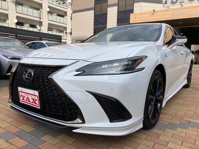 ES ES300h Fスポーツ 後期型 TRDフルエアロ&TRDマフラー デジタルインナーミラー オレンジキャリパー パワートランク ワイヤレス充電 カラーヘッドアップディスプレイ ワンオーナー パノラミックビューモニター(4枚目)