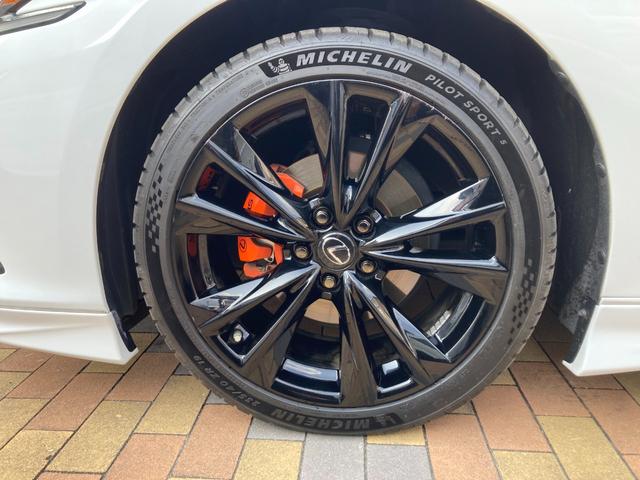 ES ES300h Fスポーツ 後期型 TRDフルエアロ&TRDマフラー デジタルインナーミラー オレンジキャリパー パワートランク ワイヤレス充電 カラーヘッドアップディスプレイ ワンオーナー パノラミックビューモニター(23枚目)