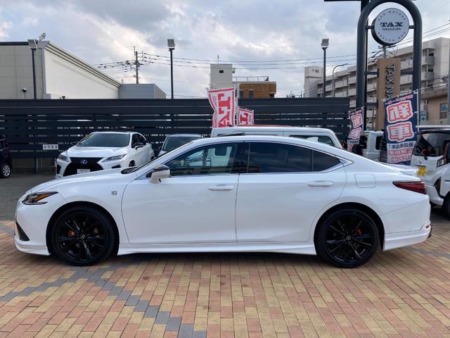 ES ES300h Fスポーツ 後期型 TRDフルエアロ&TRDマフラー デジタルインナーミラー オレンジキャリパー パワートランク ワイヤレス充電 カラーヘッドアップディスプレイ ワンオーナー パノラミックビューモニター(29枚目)