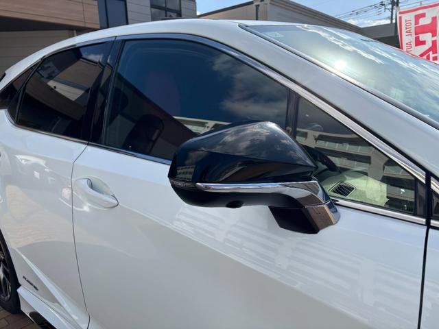 ＲＸ ＲＸ４５０ｈ　Ｆスポーツ　後期型　赤革　サンルーフ　ＴＲＤフルエアロ＆スポーツマフラー　パノラミックビューモニター　１２．３型ナビ　ＡｐｐｌｅＣａｒＰｌａｙ　三眼ＬＥＤヘッドライト　パワーバックドア　２０ｉｎｃｈＡＷ（18枚目）