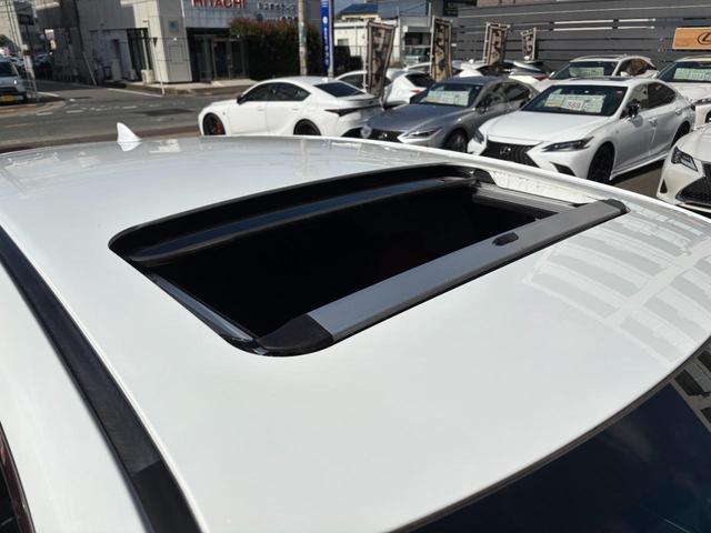 ＲＸ ＲＸ４５０ｈ　Ｆスポーツ　後期型　赤革　サンルーフ　ＴＲＤフルエアロ＆スポーツマフラー　パノラミックビューモニター　１２．３型ナビ　ＡｐｐｌｅＣａｒＰｌａｙ　三眼ＬＥＤヘッドライト　パワーバックドア　２０ｉｎｃｈＡＷ（25枚目）
