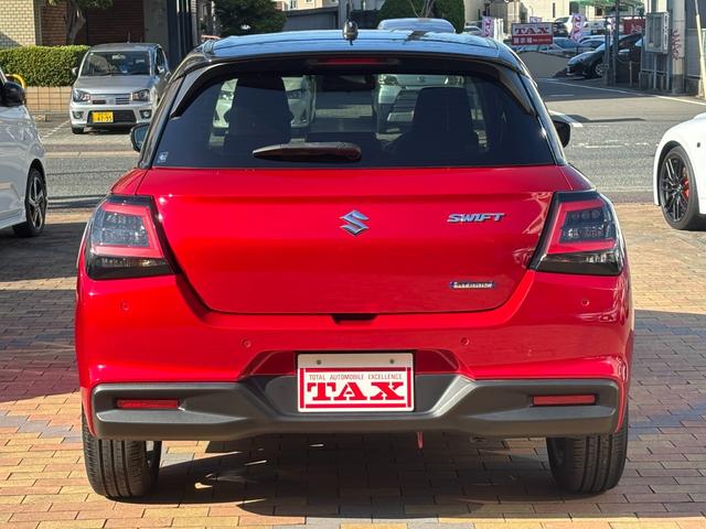 スイフト ハイブリッドMZ 1オーナー 赤黒ツートン フロントエアロ 9型ディスプレイオーディオ AppleCarPlay オートエアコン LEDヘッドライト 前席シートヒーター デュアルセンサーブレーキサポート2 16AW(8枚目)