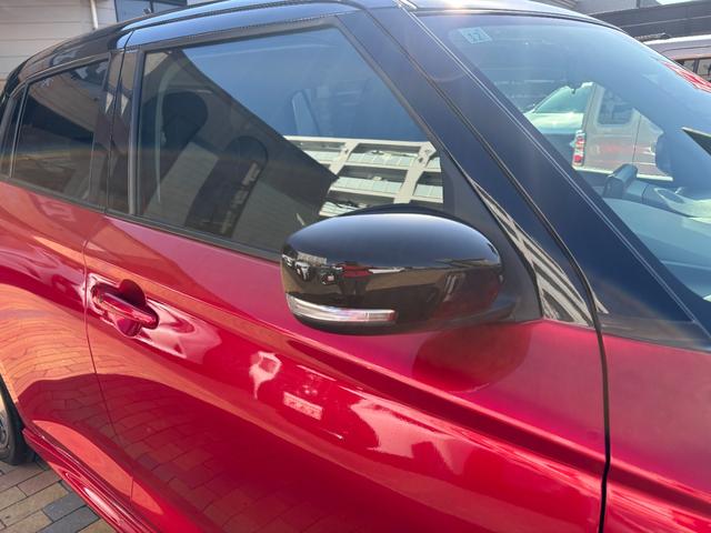 スイフト ハイブリッドMZ 1オーナー 赤黒ツートン フロントエアロ 9型ディスプレイオーディオ AppleCarPlay オートエアコン LEDヘッドライト 前席シートヒーター デュアルセンサーブレーキサポート2 16AW(15枚目)