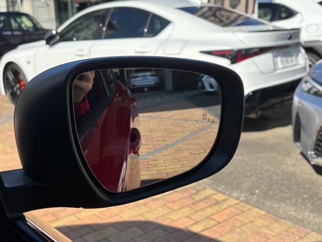 スイフト ハイブリッドMZ 1オーナー 赤黒ツートン フロントエアロ 9型ディスプレイオーディオ AppleCarPlay オートエアコン LEDヘッドライト 前席シートヒーター デュアルセンサーブレーキサポート2 16AW(16枚目)