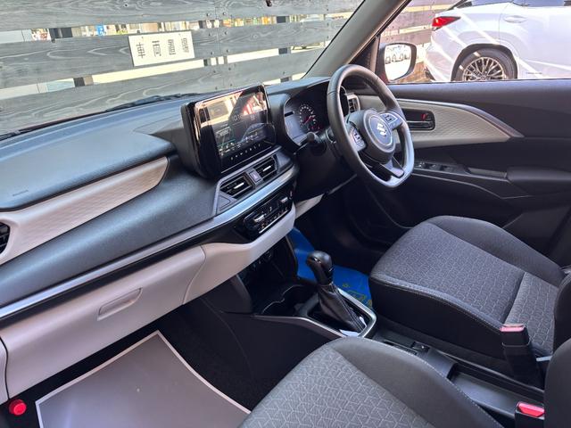 スイフト ハイブリッドMZ 1オーナー 赤黒ツートン フロントエアロ 9型ディスプレイオーディオ AppleCarPlay オートエアコン LEDヘッドライト 前席シートヒーター デュアルセンサーブレーキサポート2 16AW(26枚目)