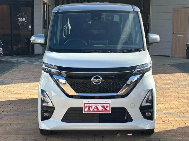 ルークス ハイウェイスター　Ｘ　ツートンルーフ　純正９型ナビ　全方位カメラ　フルセグＴＶ　オートエアコン　片側パワースライドドア　オート付きＬＥＤヘッドライト　後席サーキュレーター＆テーブル　ドラレコ　ＥＴＣ　１４ｉｎｃｈＡＷ（5枚目）