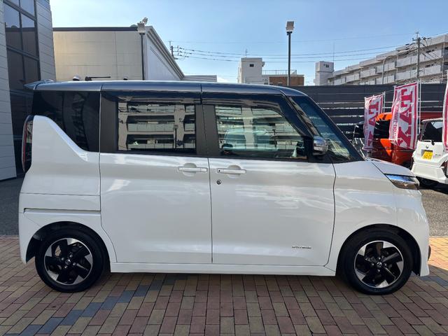 ルークス ハイウェイスター　Ｘ　ツートンルーフ　純正９型ナビ　全方位カメラ　フルセグＴＶ　オートエアコン　片側パワースライドドア　オート付きＬＥＤヘッドライト　後席サーキュレーター＆テーブル　ドラレコ　ＥＴＣ　１４ｉｎｃｈＡＷ（9枚目）