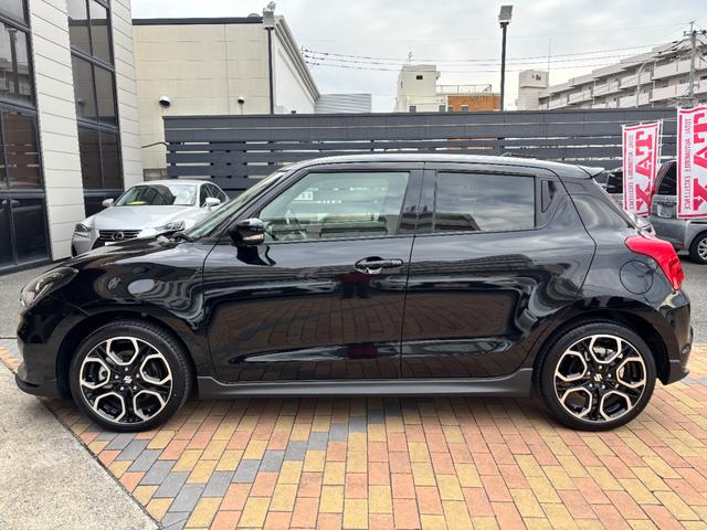 スイフトスポーツ ベースグレード 6速MT 新品ディスプレイオーディオ AppleCarPlay オートエアコン LEDヘッドライト 運転席シートヒーター 衝突軽減ブレーキ 車線逸脱警報 クリアランスソナー RCC 17inchAW(10枚目)