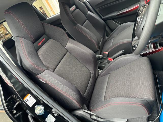 スイフトスポーツ ベースグレード 6速MT 新品ディスプレイオーディオ AppleCarPlay オートエアコン LEDヘッドライト 運転席シートヒーター 衝突軽減ブレーキ 車線逸脱警報 クリアランスソナー RCC 17inchAW(23枚目)
