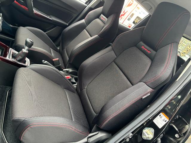 スイフトスポーツ ベースグレード 6速MT 新品ディスプレイオーディオ AppleCarPlay オートエアコン LEDヘッドライト 運転席シートヒーター 衝突軽減ブレーキ 車線逸脱警報 クリアランスソナー RCC 17inchAW(25枚目)