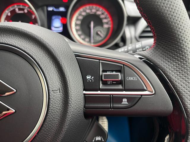 スイフトスポーツ ベースグレード 6速MT 新品ディスプレイオーディオ AppleCarPlay オートエアコン LEDヘッドライト 運転席シートヒーター 衝突軽減ブレーキ 車線逸脱警報 クリアランスソナー RCC 17inchAW(41枚目)