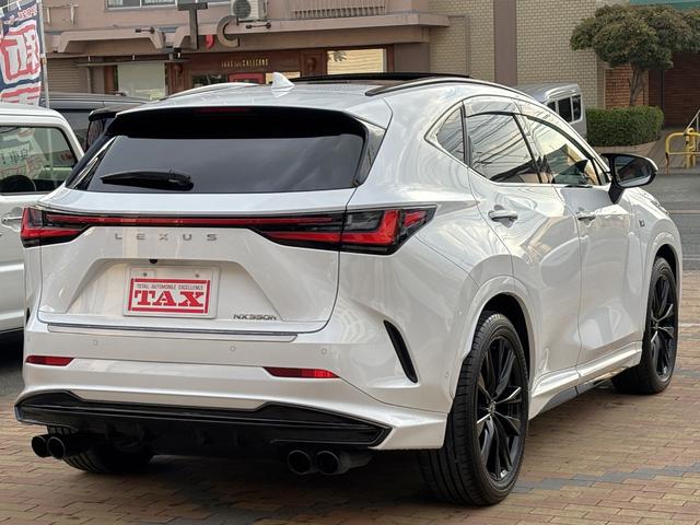 ＮＸ ＮＸ３５０ｈ　Ｆスポーツ　ＴＲＤフルエアロ　パノラマルーフ　１オーナー　マークレビンソン　三眼ＬＥＤライト　オレンジキャリパー　後席パワーシート＆シートヒーター　デジタルインナーミラー　アドバンスドパーク　ＡＣコンセント（6枚目）