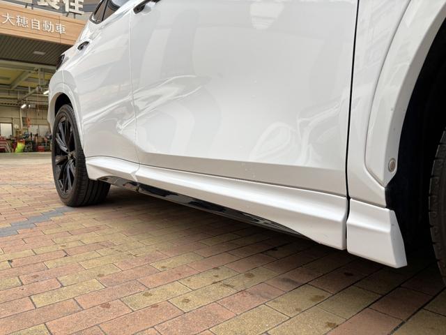 ＮＸ ＮＸ３５０ｈ　Ｆスポーツ　ＴＲＤフルエアロ　パノラマルーフ　１オーナー　マークレビンソン　三眼ＬＥＤライト　オレンジキャリパー　後席パワーシート＆シートヒーター　デジタルインナーミラー　アドバンスドパーク　ＡＣコンセント（11枚目）