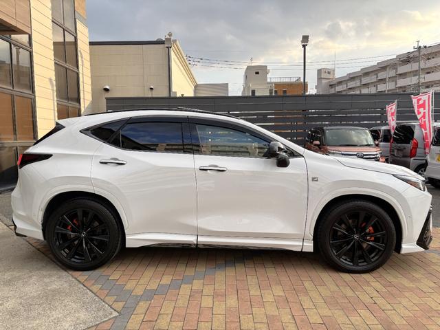 ＮＸ ＮＸ３５０ｈ　Ｆスポーツ　ＴＲＤフルエアロ　パノラマルーフ　１オーナー　マークレビンソン　三眼ＬＥＤライト　オレンジキャリパー　後席パワーシート＆シートヒーター　デジタルインナーミラー　アドバンスドパーク　ＡＣコンセント（13枚目）