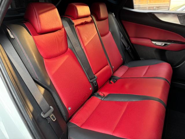 ＮＸ ＮＸ３５０ｈ　Ｆスポーツ　ＴＲＤフルエアロ　パノラマルーフ　１オーナー　マークレビンソン　三眼ＬＥＤライト　オレンジキャリパー　後席パワーシート＆シートヒーター　デジタルインナーミラー　アドバンスドパーク　ＡＣコンセント（32枚目）